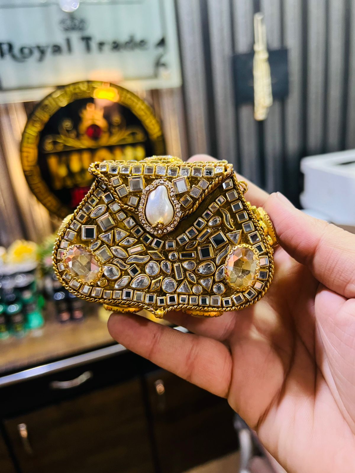 Mini Kundan Metal Bag Mughlia Shape (Golden Stone) Hani-4
