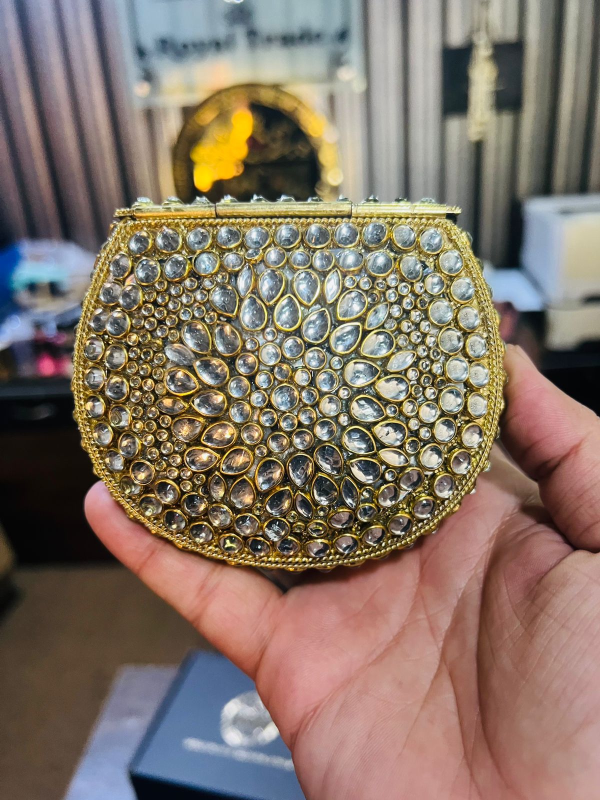 Medium Kundan Golde Bag Round D shape BB-K3