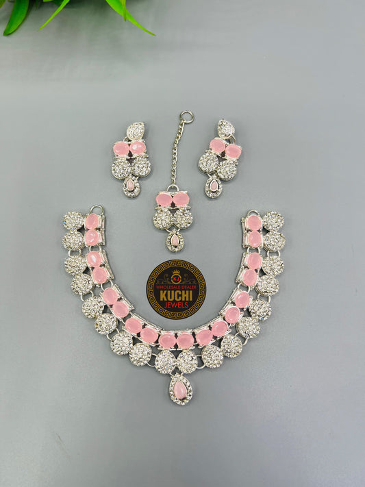 Zircon Necklace Set With Tikka