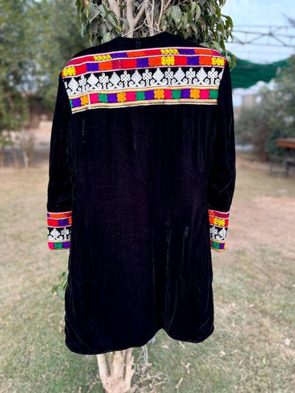 High Quality 900 Velvet Kaftan With Tribal Design Embroidery